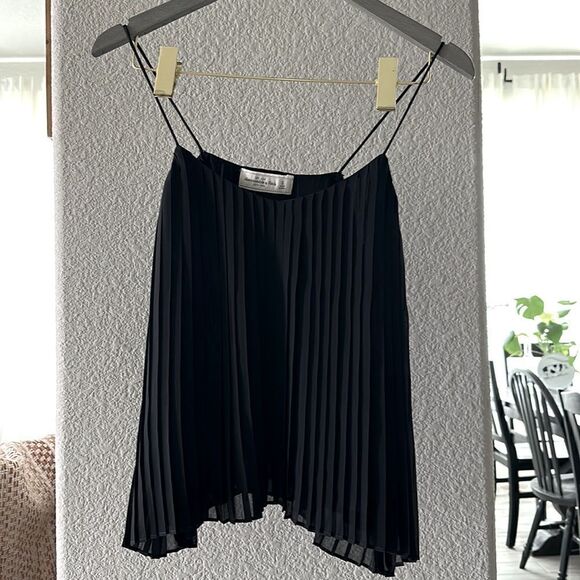 Abercrombie & Fitch Pleaded Black Spaghetti Straps Tank Top Flowy Elegant Loose - Picture 4 of 7